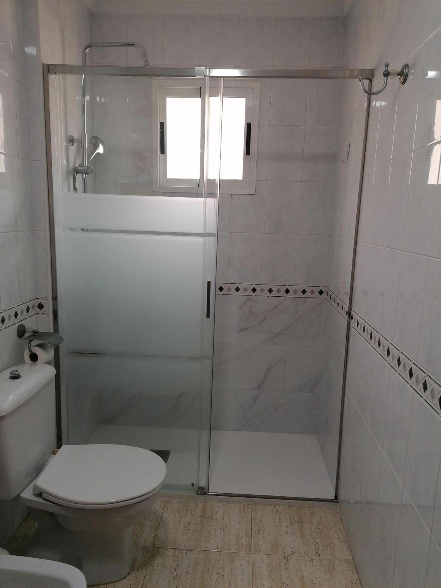 Magnificent 3 Bedroom House Close To The Beach With Community Swimming Pool Santa Pola Exterior photo